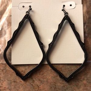Kendra Scott Jewelry - Kendra Scott Sophie Earring NWT Kendra Scott Jewelry - Kendra Scott Sophie Earring NWT